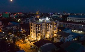 S 2 Modern Boutique Hotel